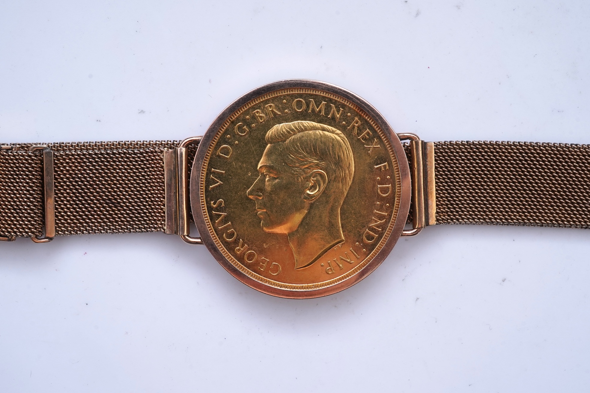 A rare George VI quintuple gold sovereign bracelet, circa 1937